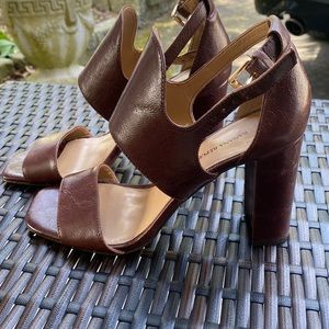 Banana Republic brown block heel sandals size 7